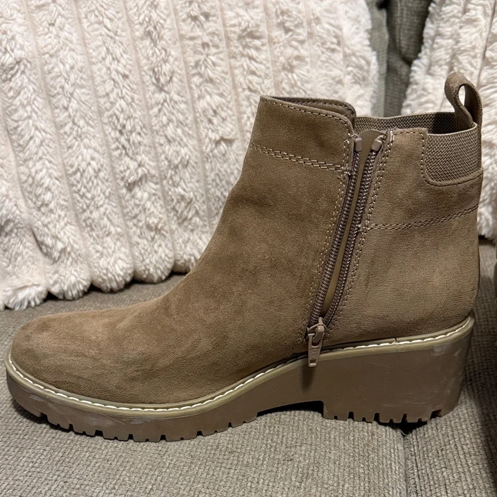 Sonoma Brown Ankle Booties - Picture 5 of 6